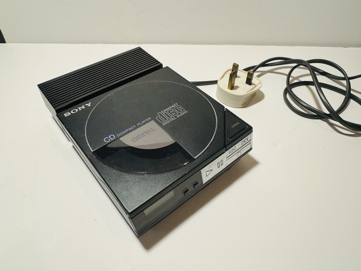 SONY COMPACT - VERY RARE EARLY SONY D-50 CD PLAYER WITH AC-D50