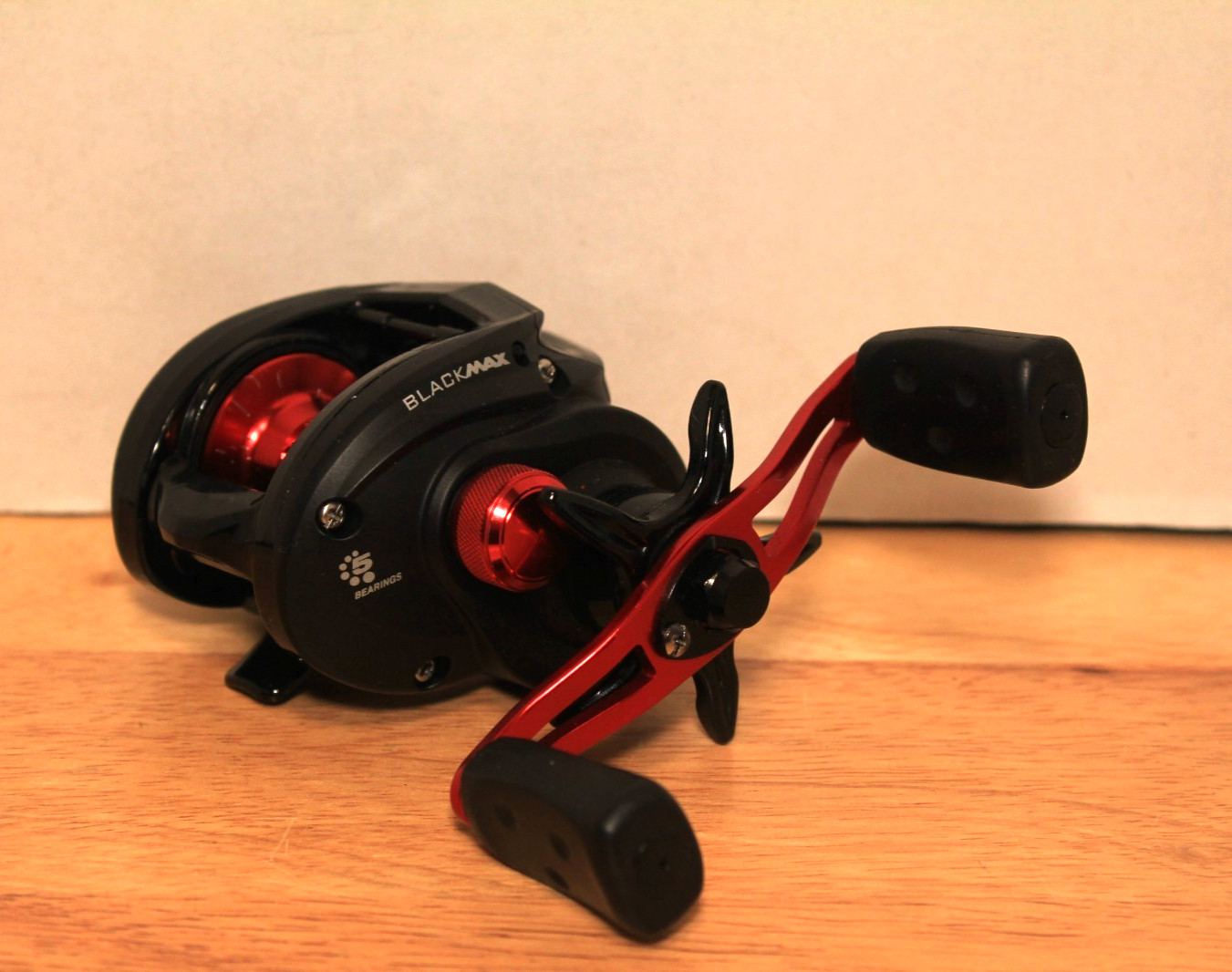 Abu Garcia Black Max 3 Right Hand Baitcast Fishing Reel - BM
