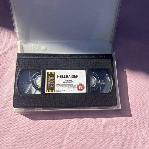 Hellraiser VHS Tape 1991 Rated 18 Horror Collectible Slasher - Picture 5 of 6