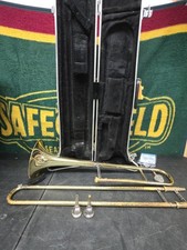 Yamaha Trombone with 2 Mouthpieces and Hard Case