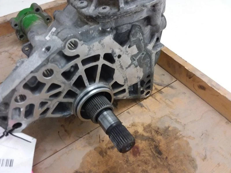 2010 - 2011 CADILLAC SRX Transfer Case 6 Speed Transmission Opt MH4 Foto 2 de 4