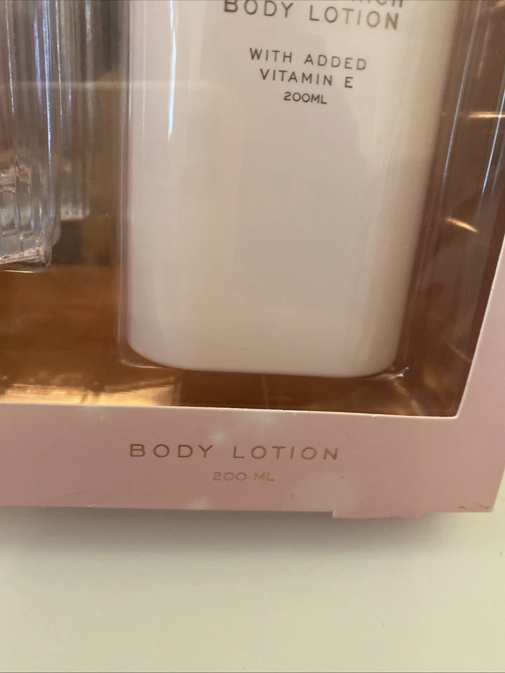 Ladies Next Just Pink 100ml Eau De Parfum & Body Lotion 200ml Gift Set - Image 3 of 4