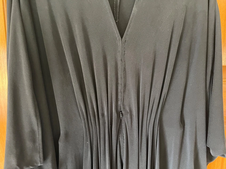 Vestido Issa London Maxi Caftán Negro Seda Hermoso Drapeado Usado en Excelente Condición 6 Foto 3 de 4
