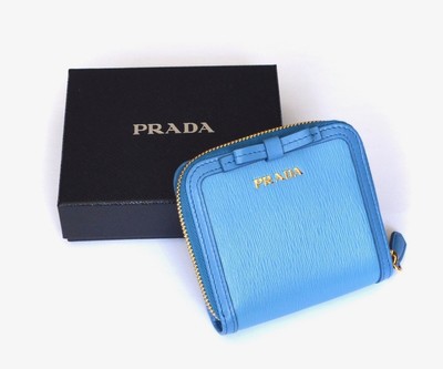 prada portafoglio lampo