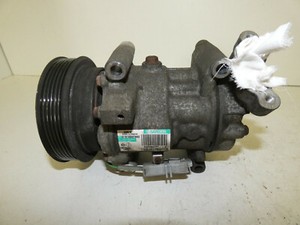 Renault Clio BJ 2007 Klimakompressor 1,6l 65 KW 8200365787A