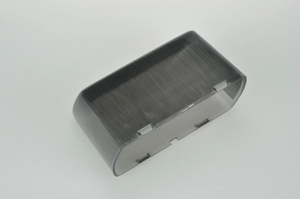 Lente de lanterna traseira serve apenas SUZUKI 89-00 GS500E 90-96 DR650 fumê - Imagem 4 de 4