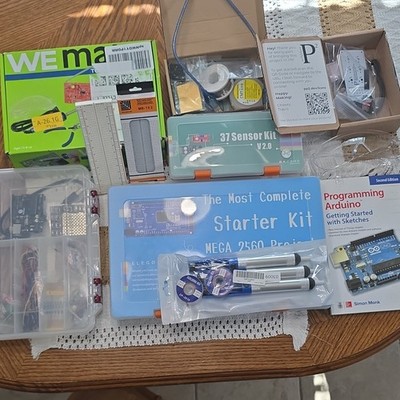 ELEGOO MEGA 2560 Starter Kit v2.0 37 Sensor MB-102 Arduini and soldering lot