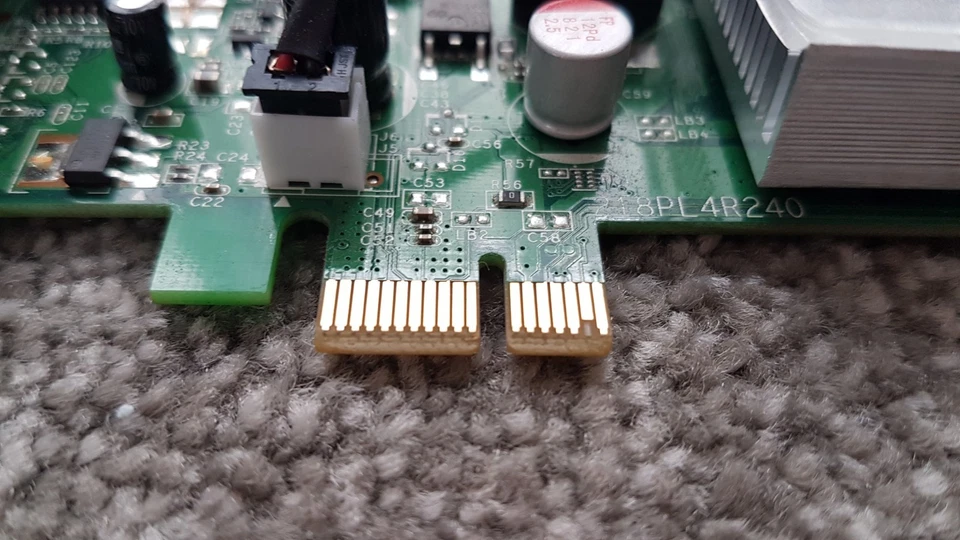 Club3D nVidia GeForce 210 512MB DDR2 PCI-e x1 DVI/VGA Graphics Card *Boxed* - Image 3 of 4