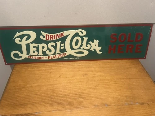 Vintage PEPSI -COLA Delicious Red & Green Gas Station Screen Door Metal Sign 22”