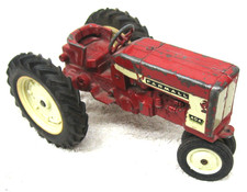 VINTAGE 1966 ERTL 1/16 INTERNATIONAL FARMALL 404 TRACTOR FARM TOY