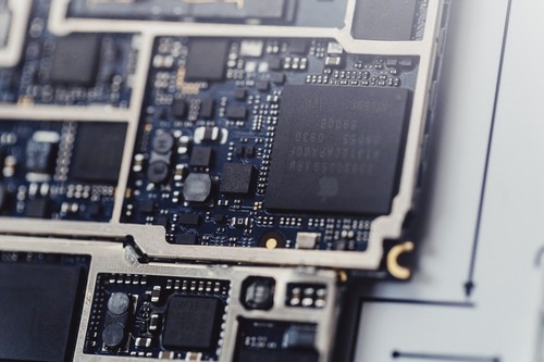 Disassembled iPhone 3G Teardown With Frame, Deconstructed iPhone Art Disassembly - 第 7/9 張圖片
