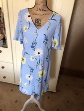 M&S Marks & Spencer Ladies Dress UK Size 8 Blue Mix Floral Short Flared Sleeve