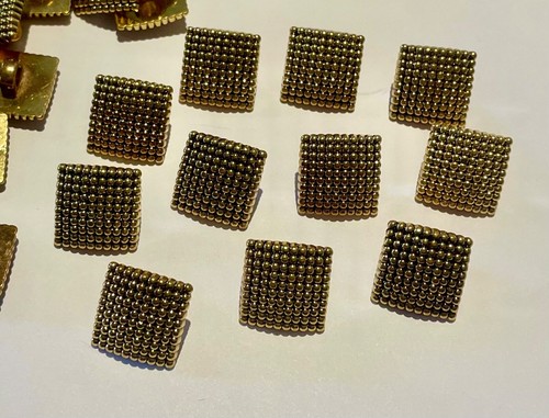 10 Square Gold Buttons Plastic Metal Look 15mm B55-5 AUSSIE SELLER - Picture 5 of 5
