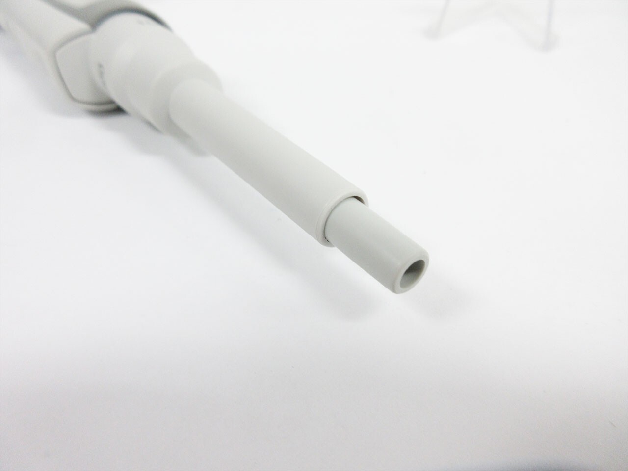 EPPENDORF RESEARCH PLUS 3123000063 100 1000 uL SINGLE CHANNEL PIPETTE