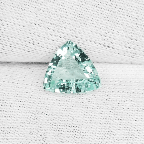 1.88 Cts Best Luster Unheated Natural Green Beryl Triilion.....!!!!! - Picture 2 of 2