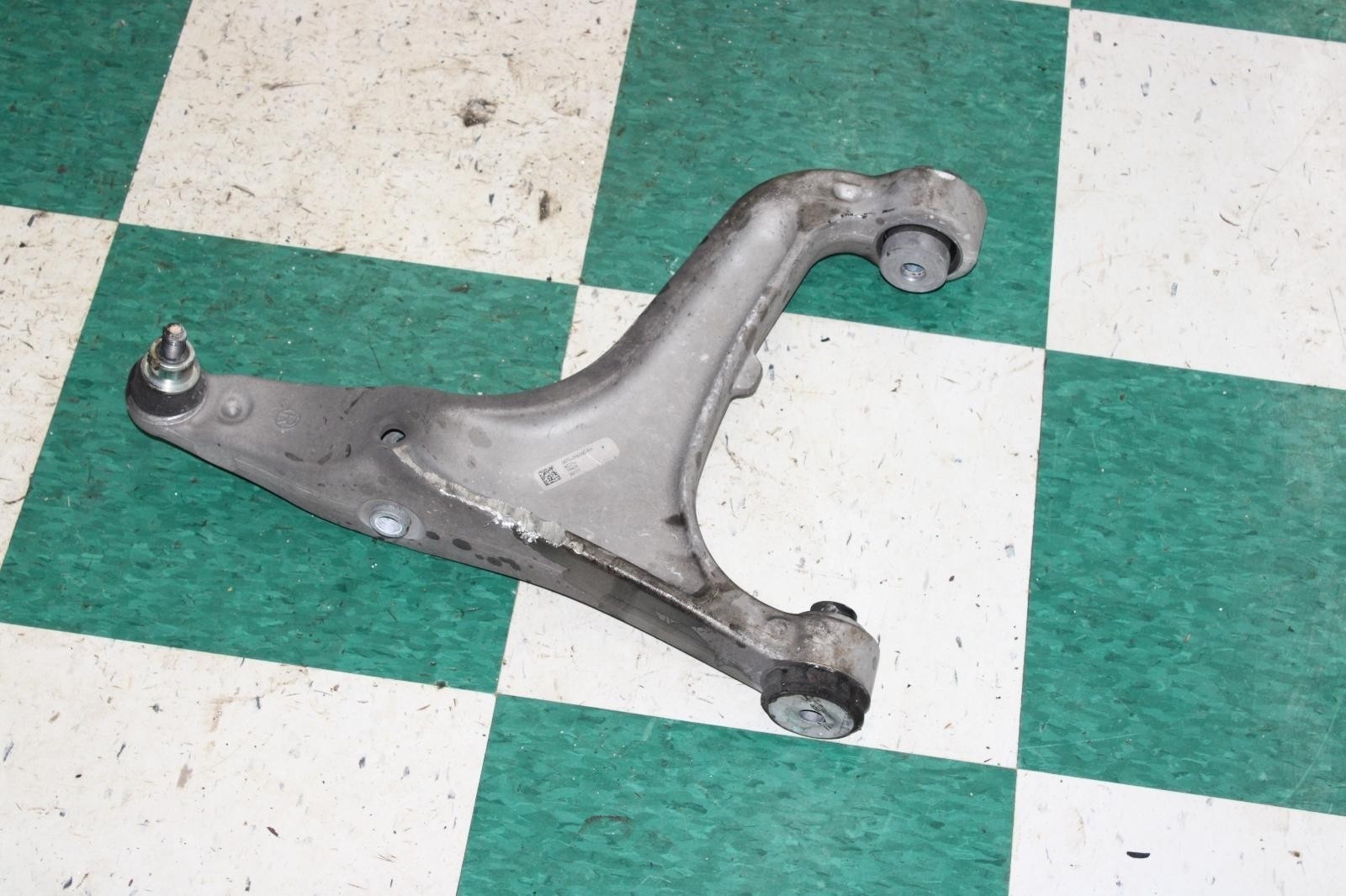 Maserati Ghibli 2014-2021 Front Right Lower Control arm