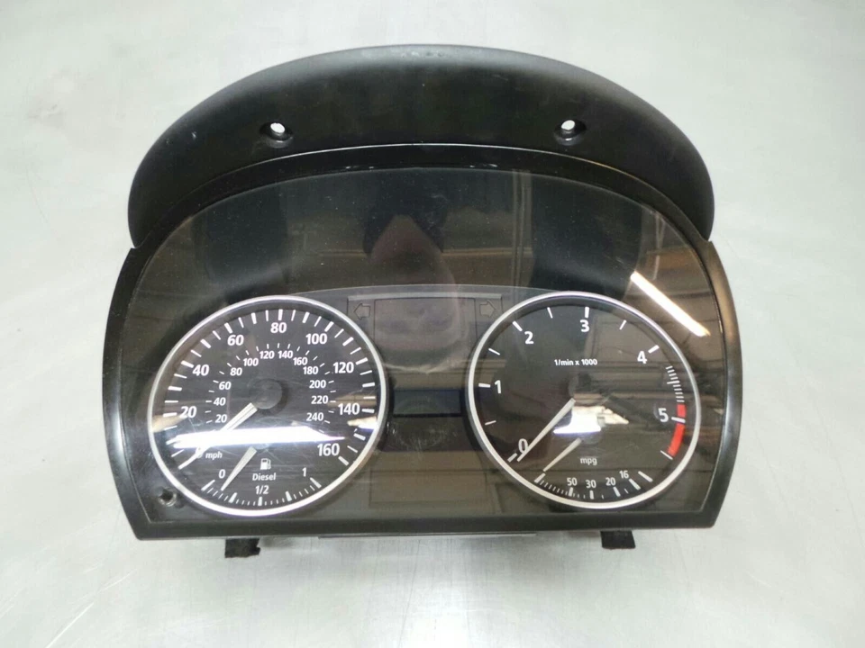 BMW E90 3 SERIES Speedo Clocks 6964514 - Image 4 of 4