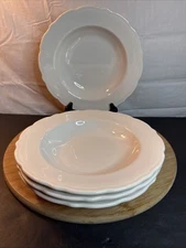 Syracuse China set up 4 ivory Color soup bowl scalloped edge 9 1/4 inch**vintage