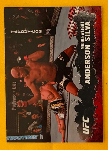 Anderson Silva [Gold] #33 2009 Topps UFC Round 2 card