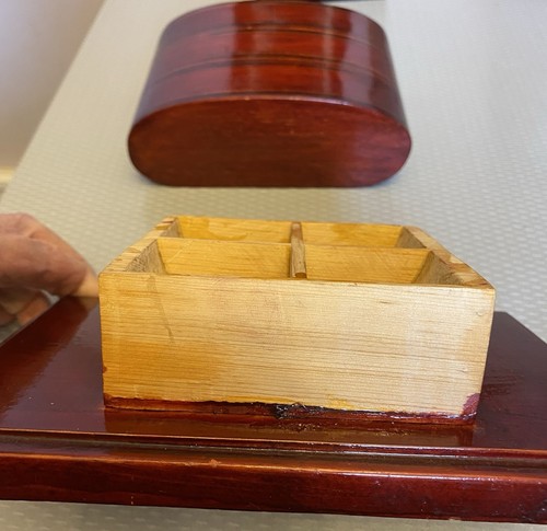 Antigua caja de estampillas Art Deco vintage parquet rayas tapa jorobada baratija de 4 ranuras - Imagen 7 de 11