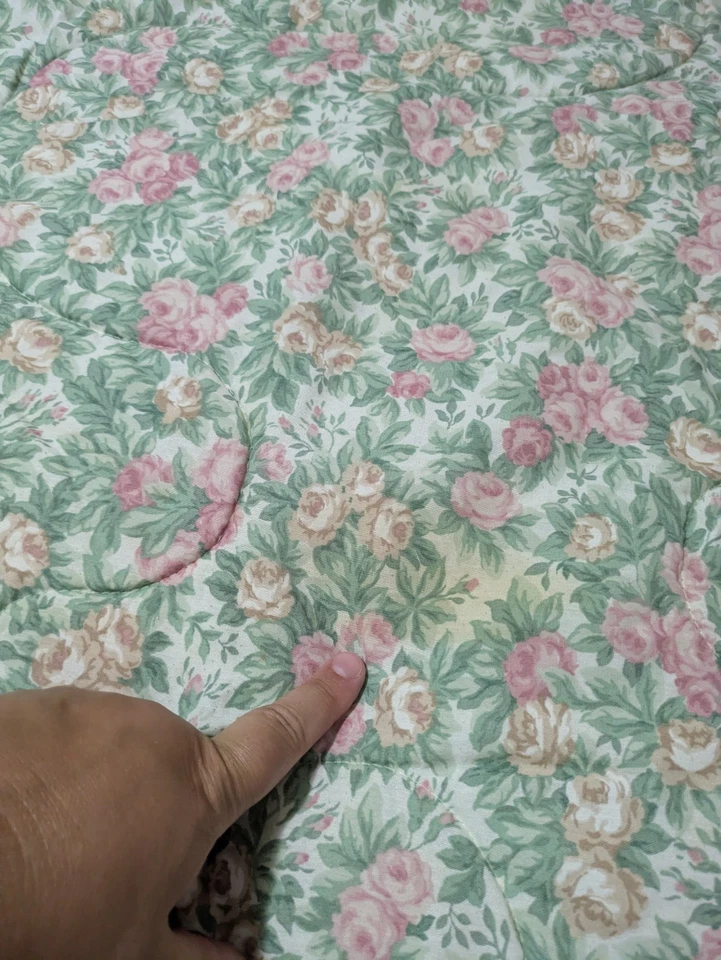 Edredón y fundas florales Westpoint Stevens vintage talla Queen rosa verde rosas Foto 3 de 4