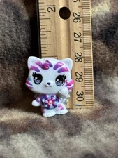 Hatchimals Colleggtible Peppermint Tigrette Cosmic Candy Figure