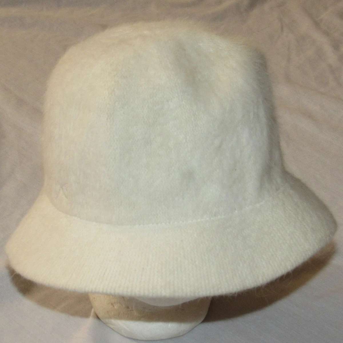 Etmar New York Fuzzy Angora blend White Bucket Hat OS Winter Casual Street Korea angora fur bucket hat New | Mercari main image 3