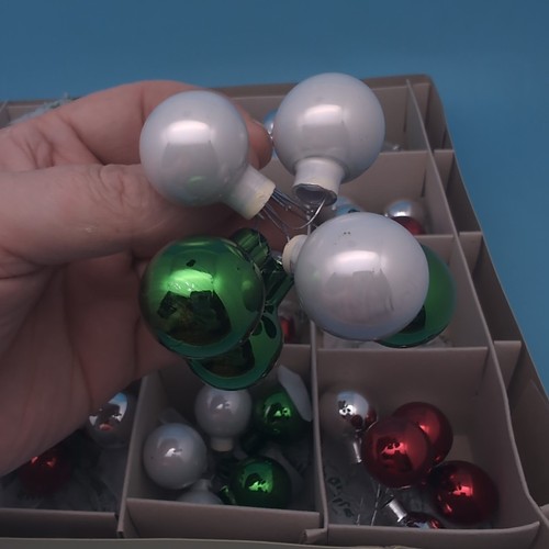 Christopher Radko Shiny Brite Christmas Ornaments 16 CLUSTERS RED GREEN SILVER - Picture 9 of 10
