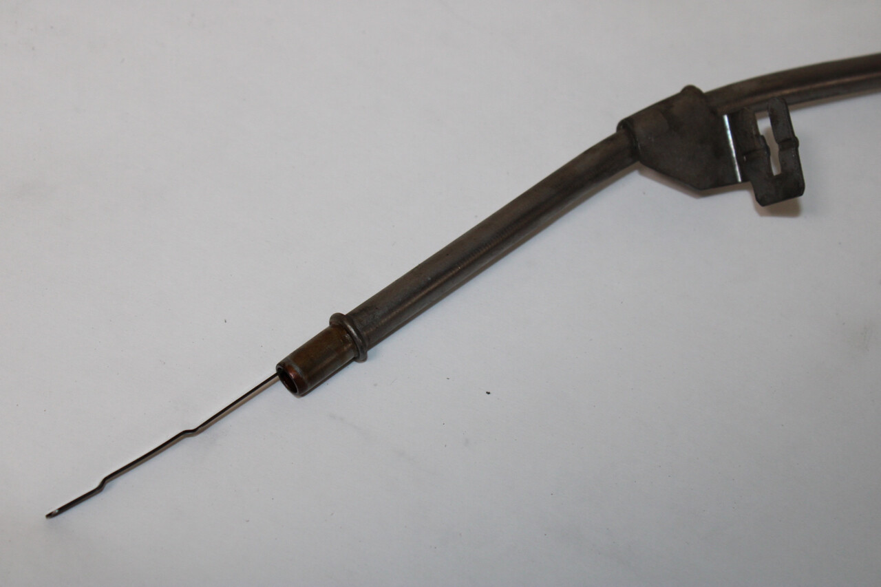 06 PORSCHE CAYENNE 955 3.2L V6 ENGINE OIL DIPSTICK W TUBE 022115607