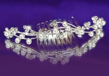 NEW Pearl and Crystal Rhinestone Flower Floral Wedding BRIDAL Tiara COMB