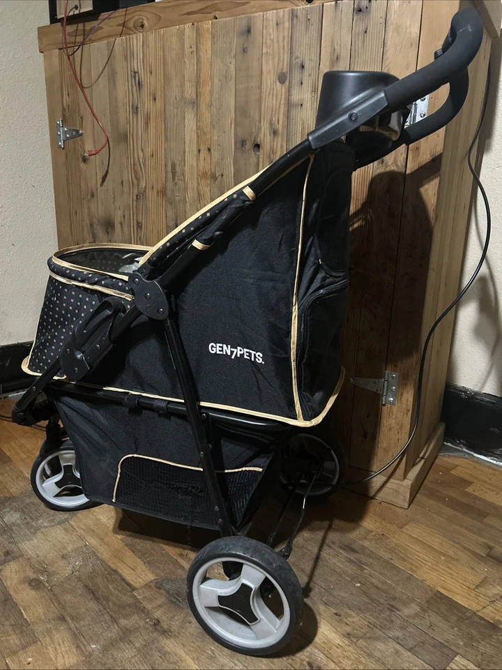 Gen 7 Pet Stroller Undercarriage Cup Holders Sun Visor Storage Locking Wheels - Image 2 of 4