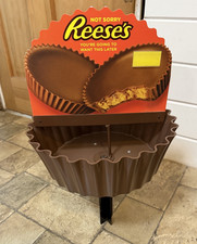 Vintage Reeses Peanut Butter Cup Candy Store Display Sign Ruffled Bin Bowl Pop