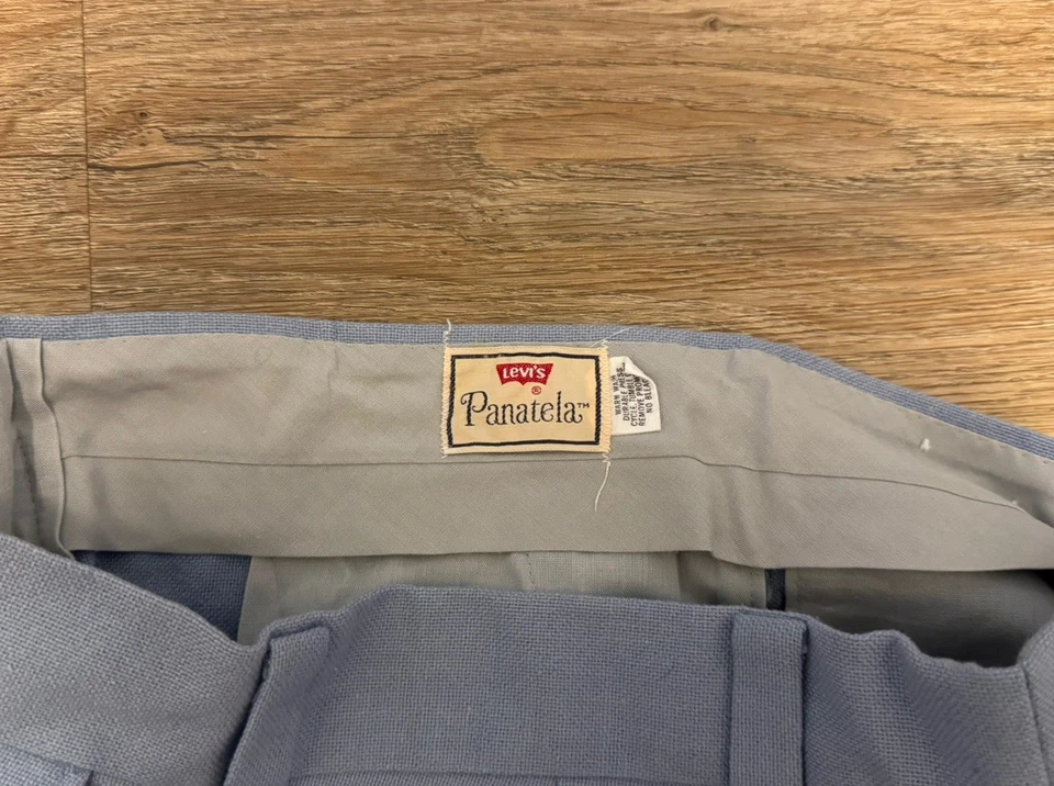 Pantalones acampanados vintage Levi's Panatela tejidos para mujer, azul bebé, 32x32 Foto 4 de 4