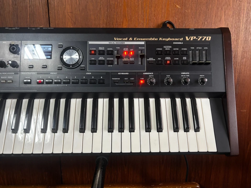 Roland VP-770 Vocal & Ensemble Keyboard w/ box Hands-free Microphone - Image 3 of 4