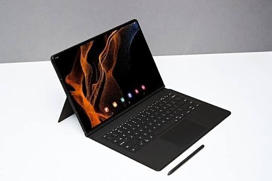 Samsung Galaxy Tab S8 Ultra 14.6 AMOLED 512GB 16GB Graphite Wi-Fi 5G - Pristine