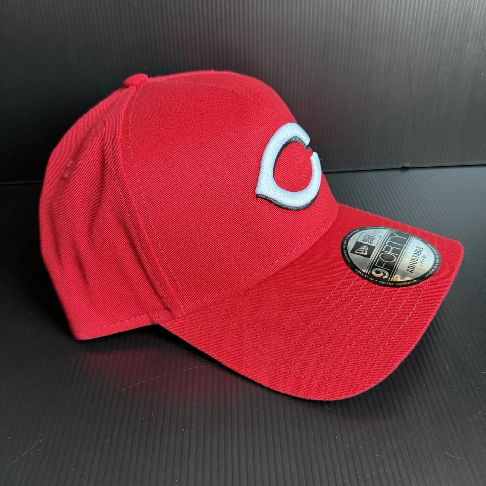 NUEVO CON ETIQUETAS New Era Cincinnati Reds 9Forty Rojo Marco A Snapback Gorra Ajustable Foto 3 de 4
