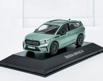 DE AGOSTINI Škoda Enyaq iV (2020) + plexi box DeA 1:43
