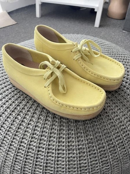 Women Clarks Loafers Yellow 37