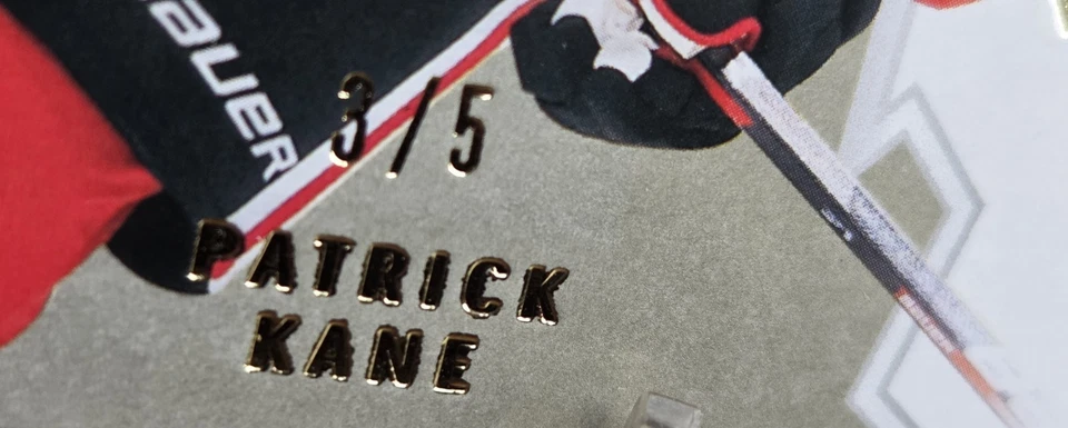 Parche de materiales extravagantes 2021-22 Upper Deck SPX Patrick Kane EM-PK 3/5 🔥🔥🐸 Foto 3 de 4