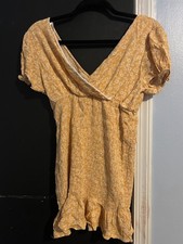 Urban Outfitters Lumiere Yellow Daisy Smock Mini Dress V-Neck Puff Sleeve Sz Med