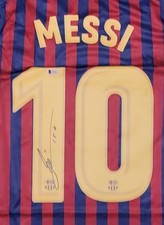 Lionel Messi signed jersey W/COA Beckett