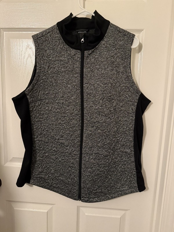 Women’s Black Quilted Zelos Vest Size 2X- Side Pockets - Stretchable Sides