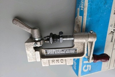 Vintage Hozan/C-915 Spoke Screwing Machine made in Japan Pre-Owned