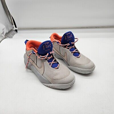 Nike Team Hustle D 10 Desert Sand Boys Size 7Y Running Shoes Nike Team Hustle D 10 Desert Sand Boys Size 7Y Running Shoes