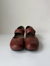 DANSKO Womens Leather Harlow Floral Applique Mary Jane Clogs 8.5 Sz 39 Burgundy