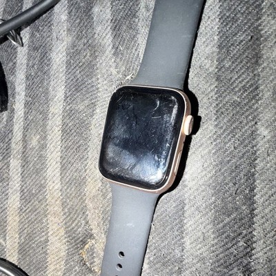 Apple Watch Series 5 44mm GPS Gold Aluminum, Gray Silicone Band 32GB Unlocked