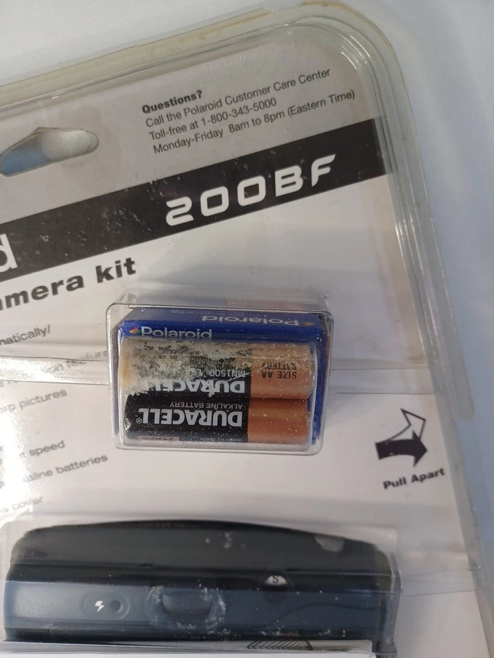 Polaroid 200BF 35mm Camera Kit. New Old Stock. - Image 3 of 3