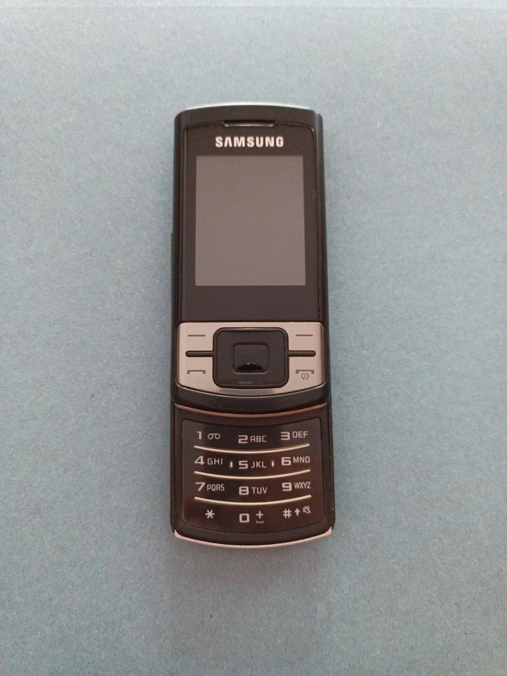 Samsung GT-C3050 - Black (Unlocked) Mobile Phone C3050, photo 3 of 5