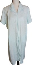Vanity Fair Womens Medium Zip Embroidered Robe Blue-Green Cotton/Polyester E-9