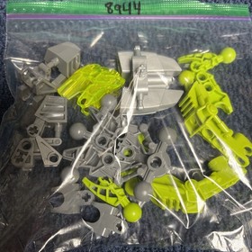 LEGO Bionicle Matoran 8944 Tanma 100% Complete Good Shape